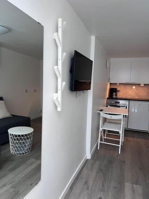 Laegenhet Med Egen Ingang. Apartment Sundsvall Ngoại thất bức ảnh